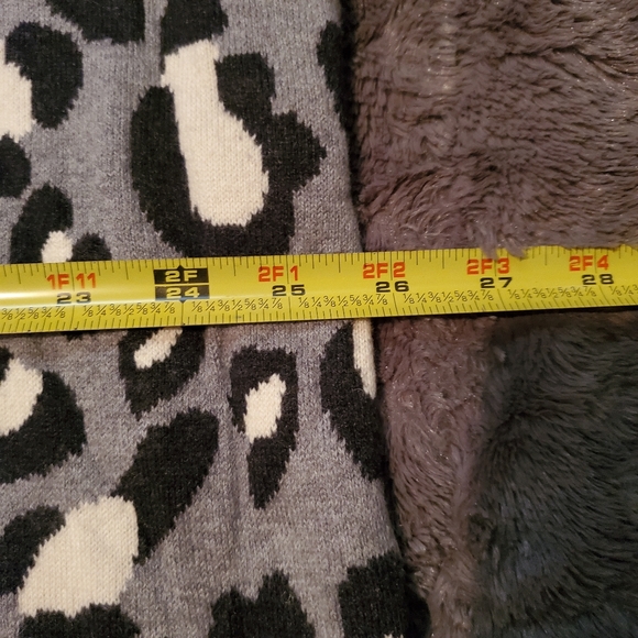 Stella & Dot Sweaters - Picture 15 of 15